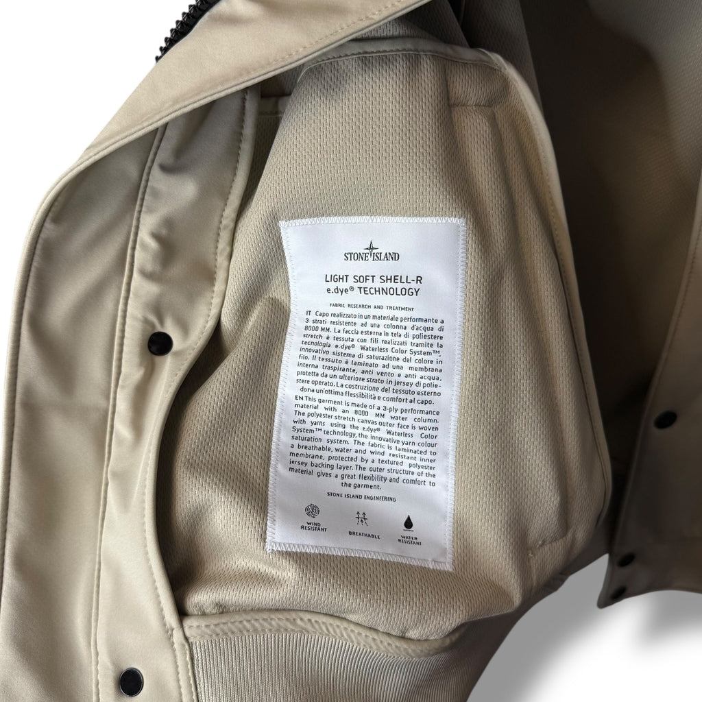 Stone Island Soft Shell (XS, 20.5”)