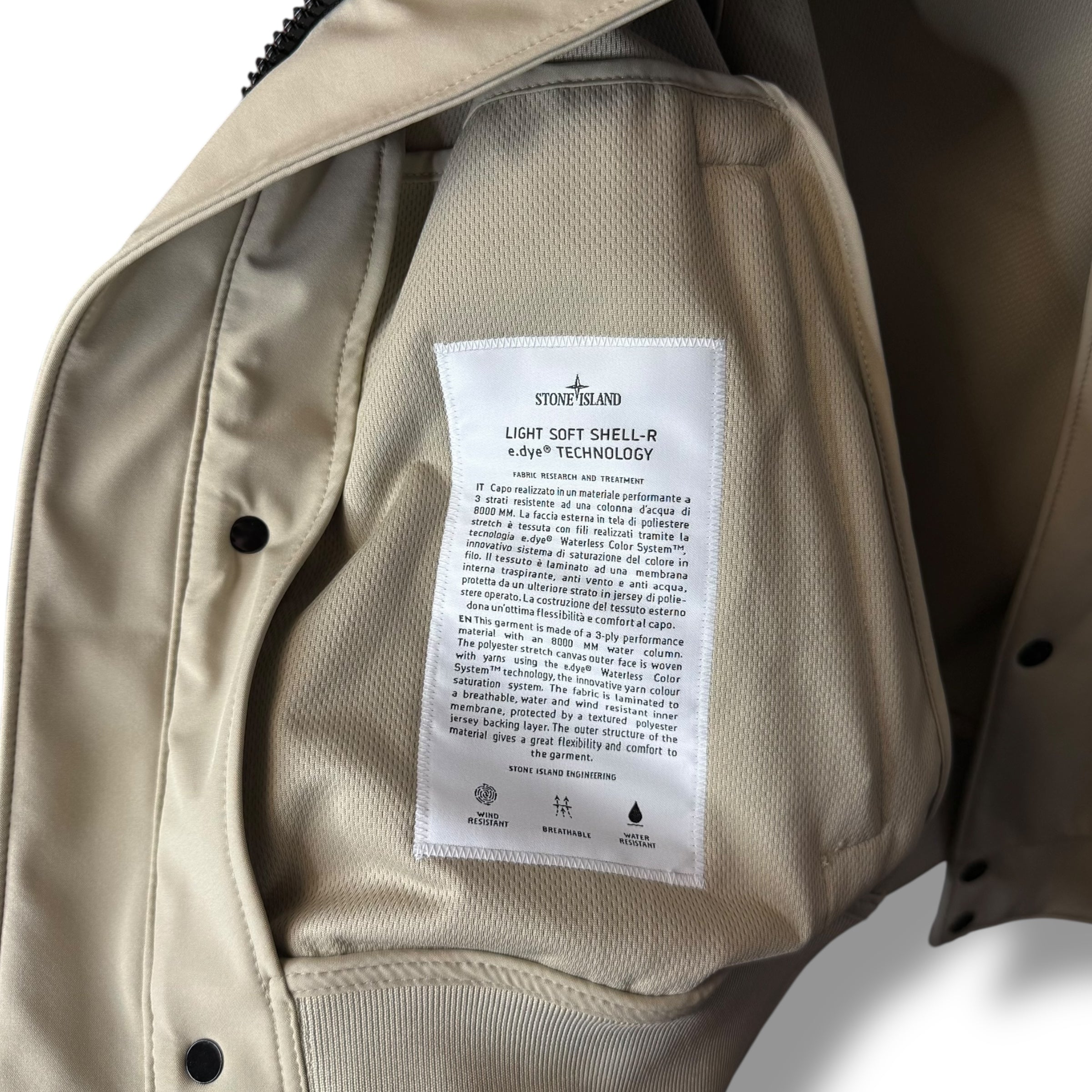 Stone Island Soft Shell (XS, 20.5”)