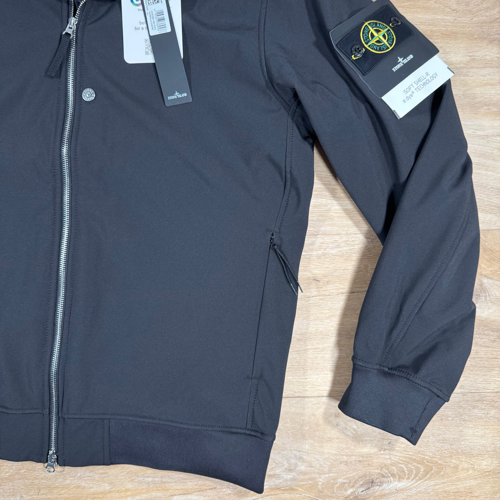 Stone Island Soft Shell-R Jacket in Black